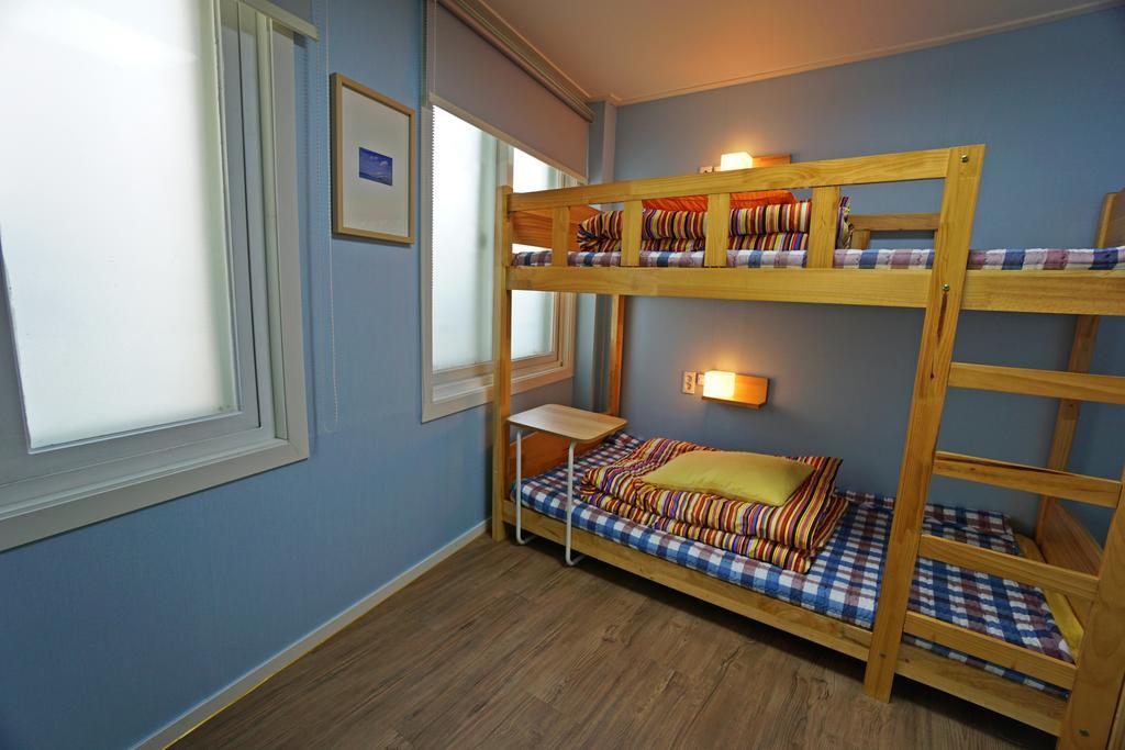 710 Guesthouse Yellow Busan Værelse billede